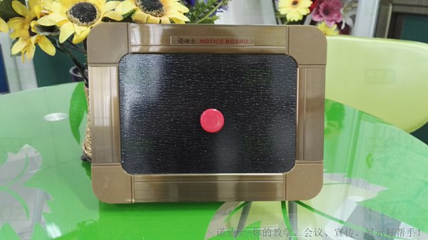 諾迪士專業(yè)制作磁性黑板鋁邊黑板粉筆黑板商場黑板墻報(bào)黑板